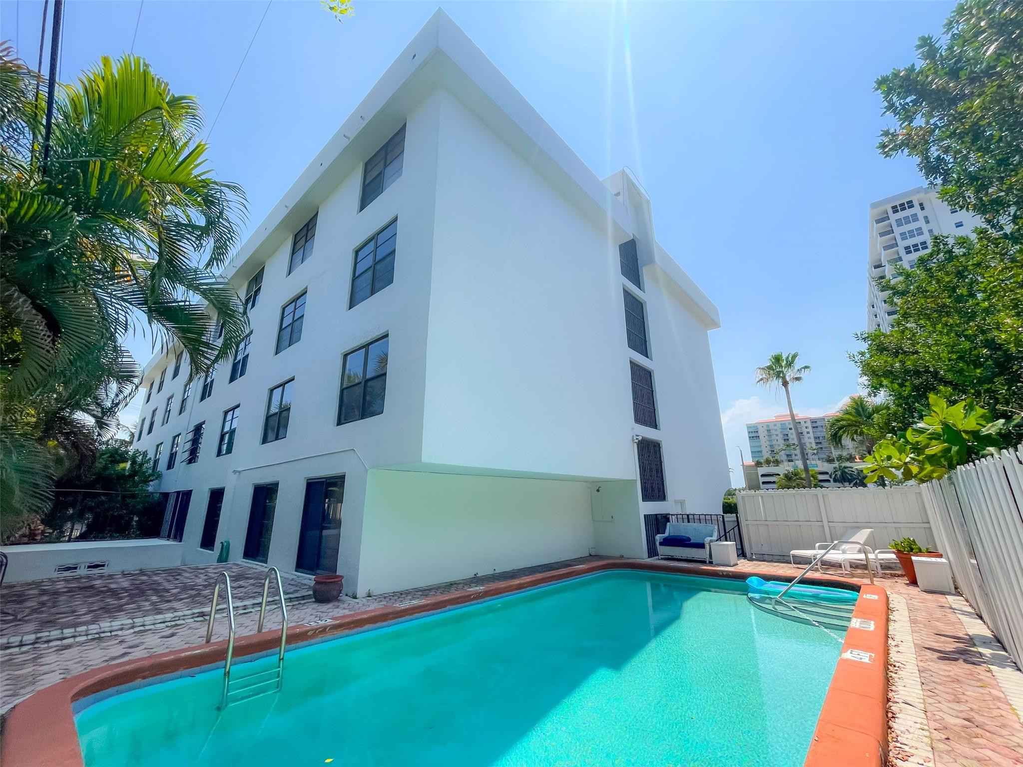 3000 N Ocean Boulevard 201
