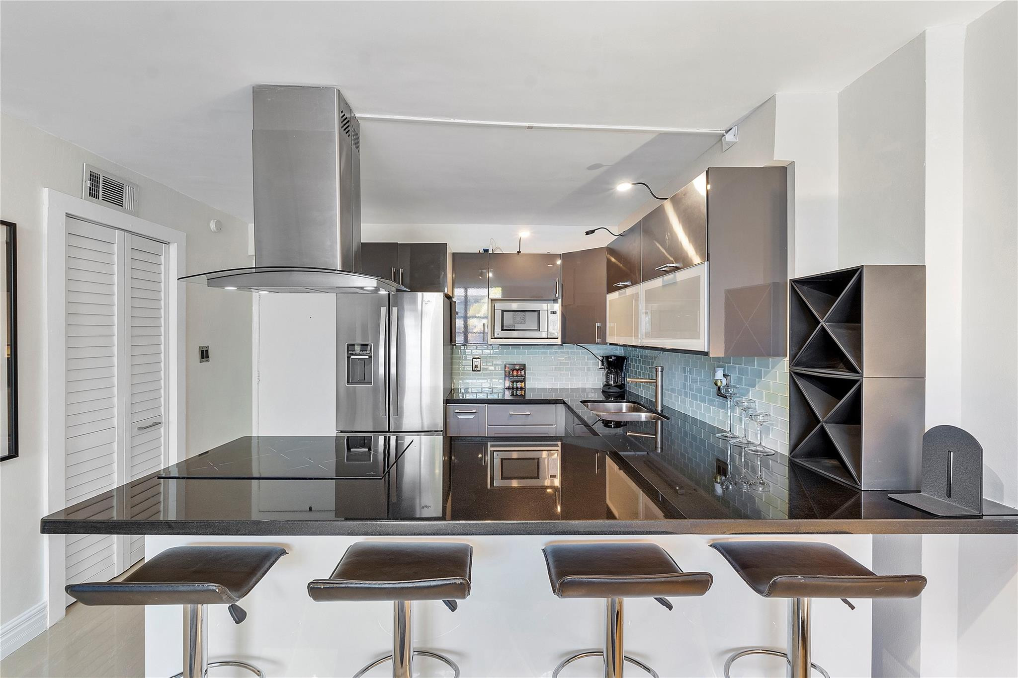 3000 N Ocean Boulevard 201