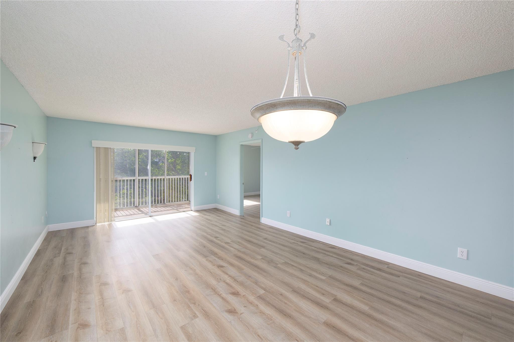 9511 Weldon Circle 414