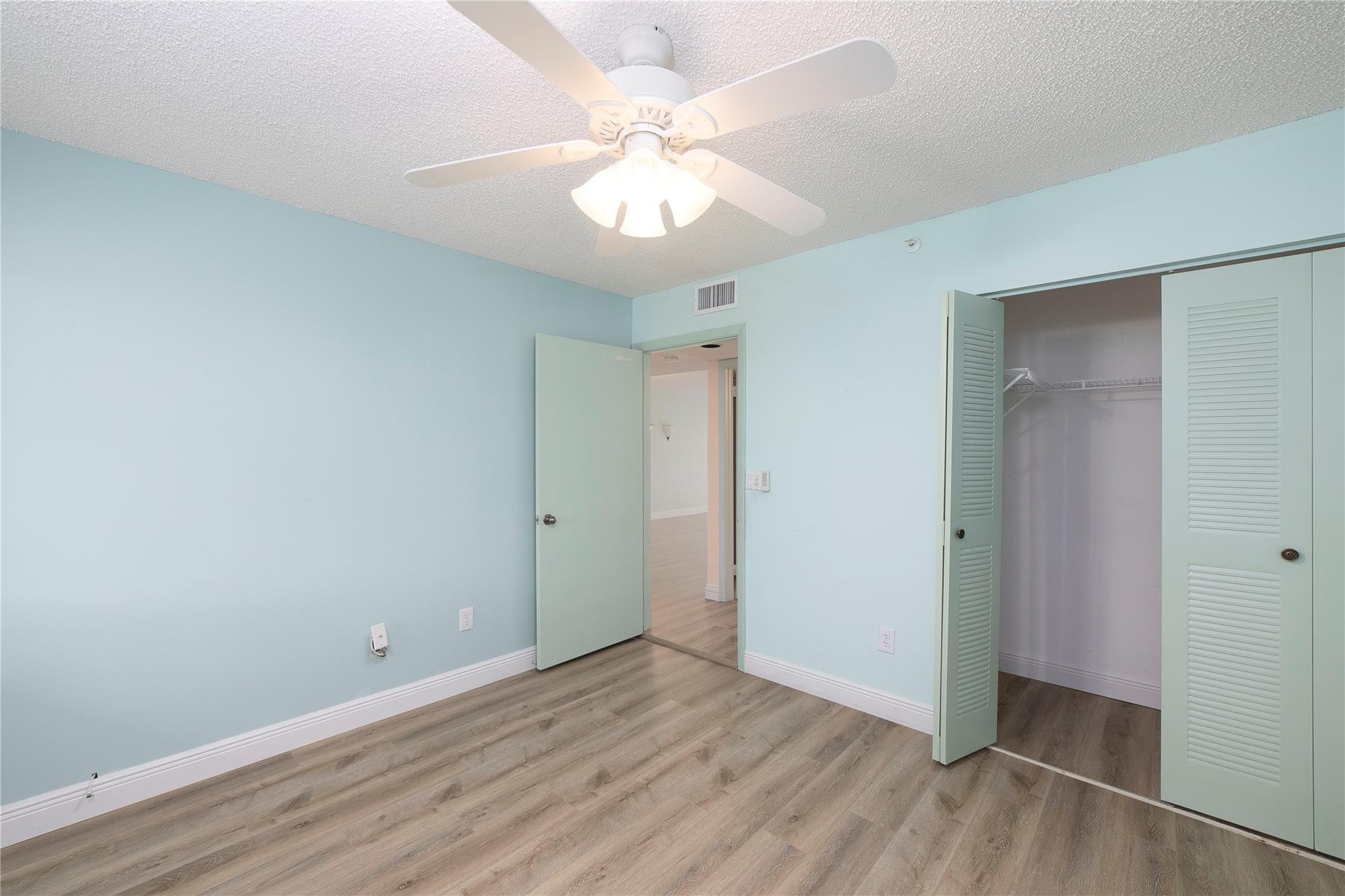 9511 Weldon Circle 414