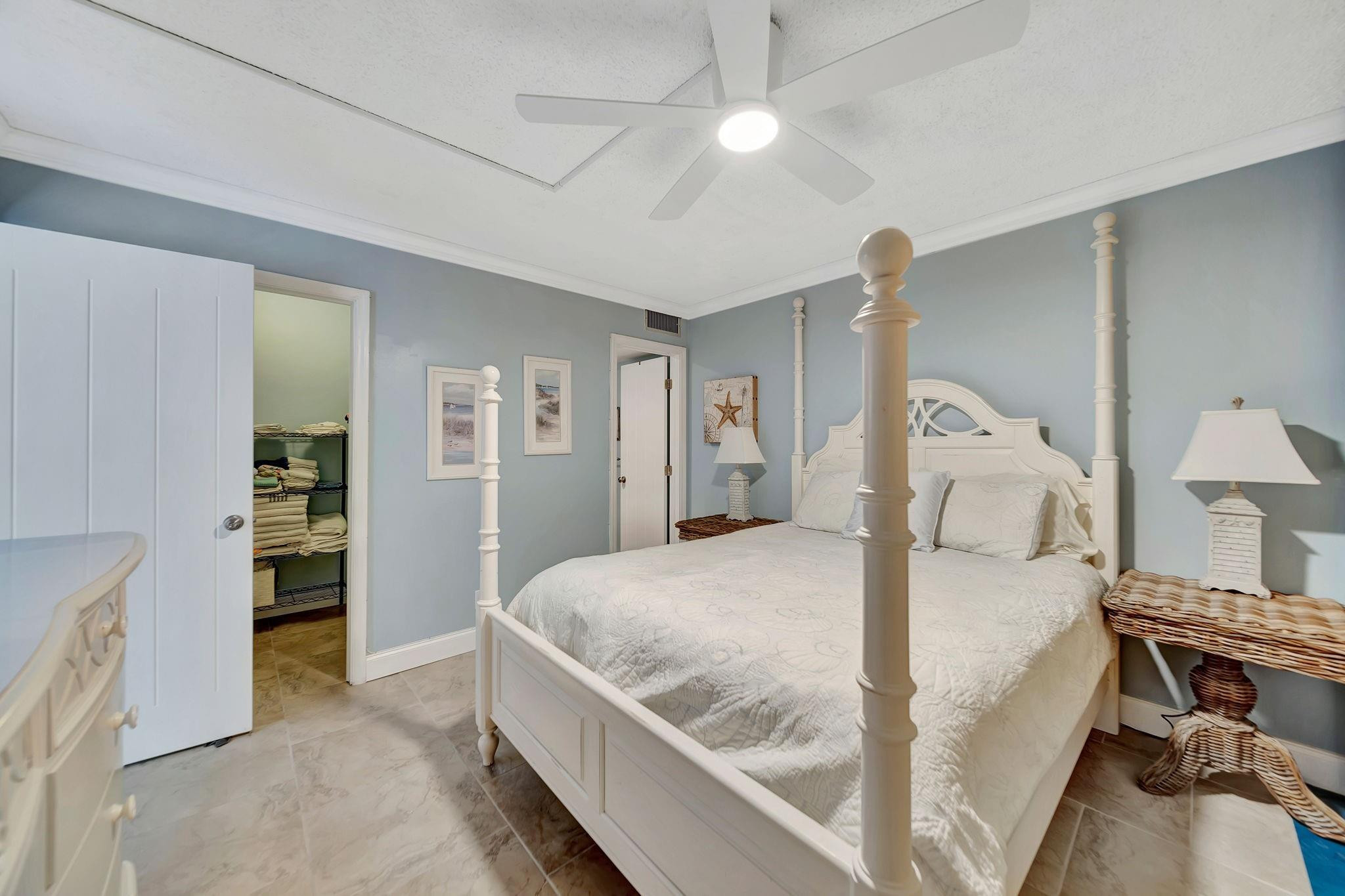 1541 S Ocean Boulevard 310, Lauderdale-By-The-Sea Unit: 310
