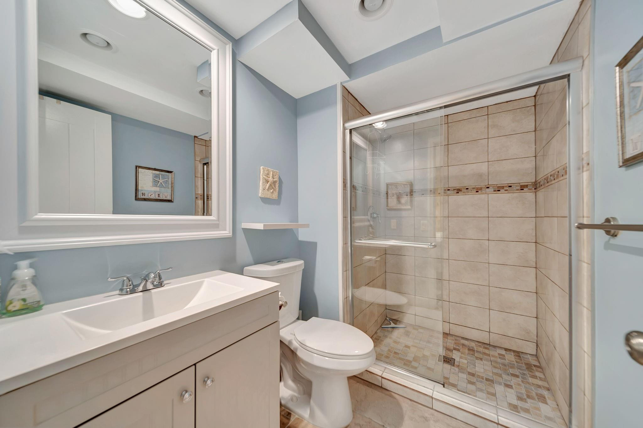 1541 S Ocean Boulevard 310, Lauderdale-By-The-Sea Unit: 310
