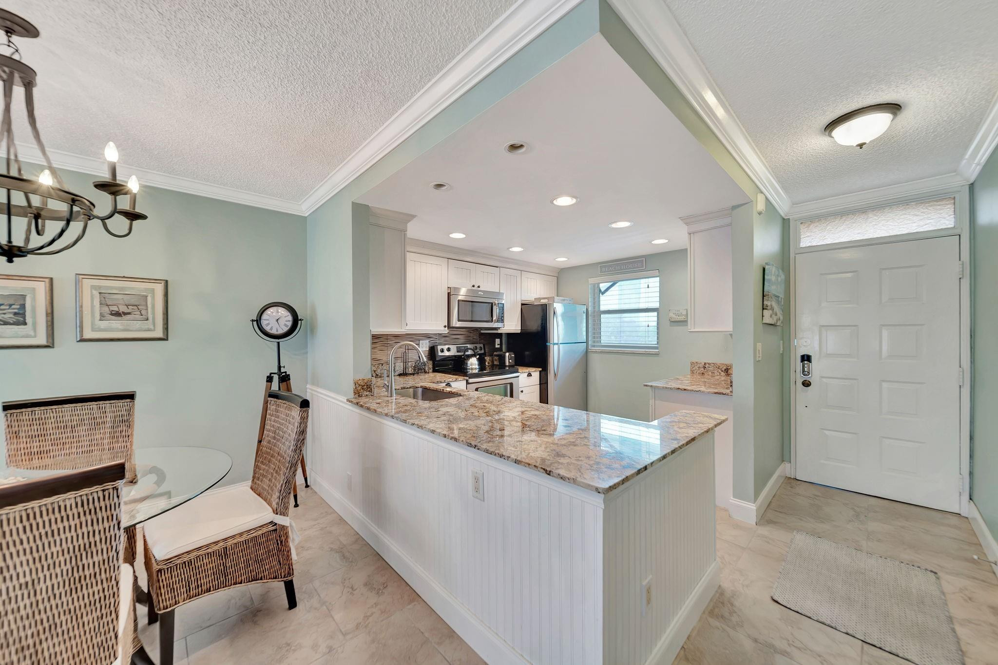 1541 S Ocean Boulevard 310, Lauderdale-By-The-Sea Unit: 310