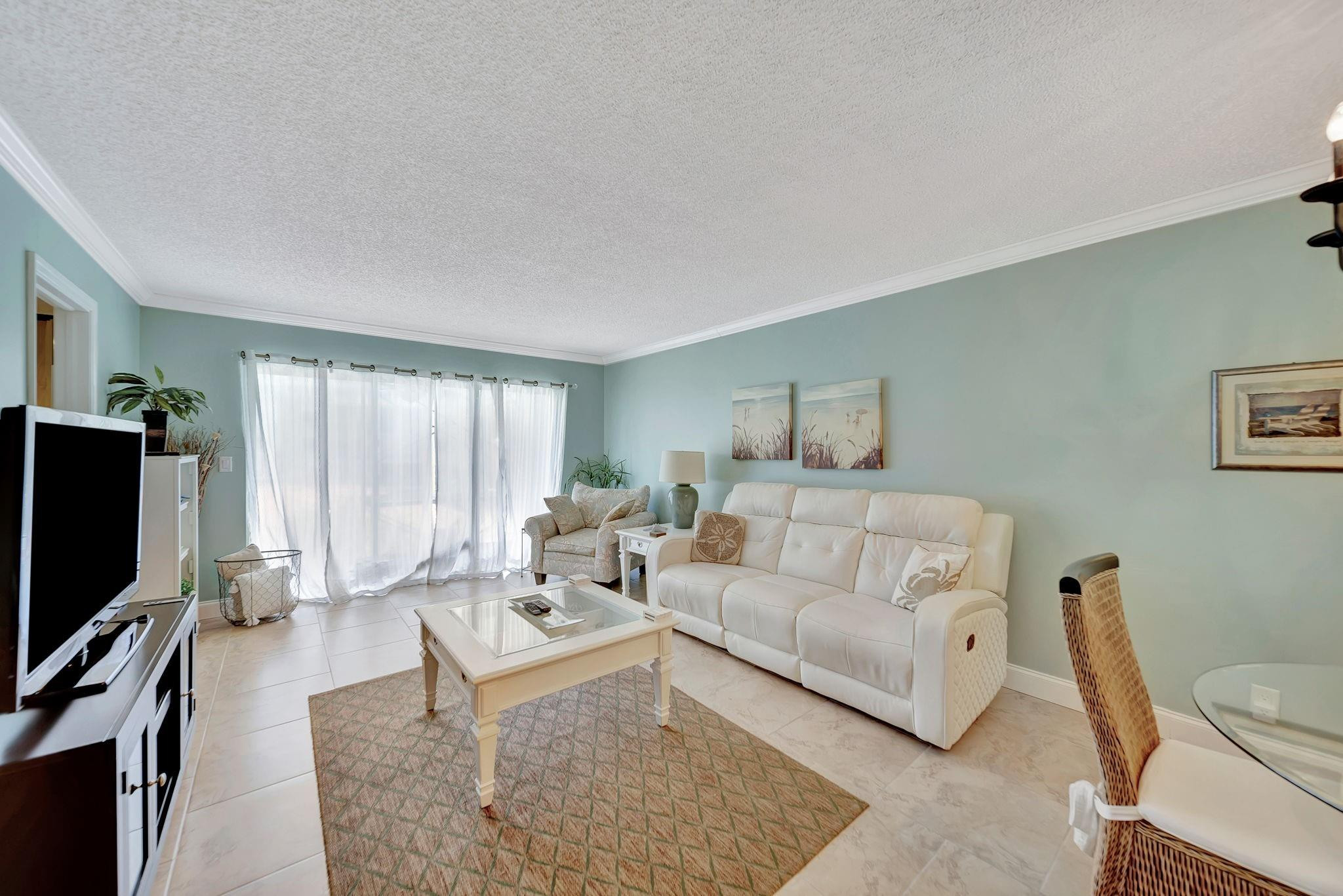 1541 S Ocean Boulevard 310, Lauderdale-By-The-Sea Unit: 310