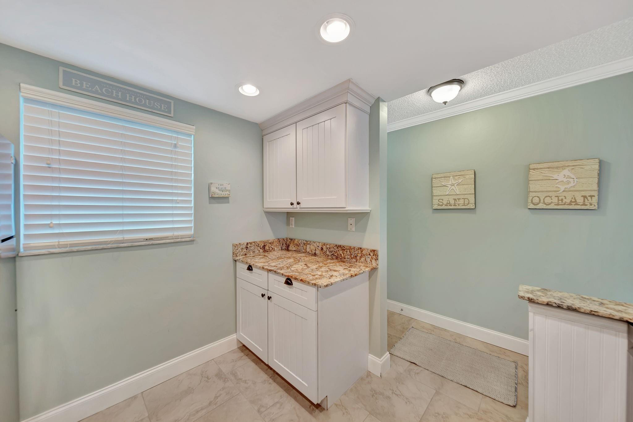 1541 S Ocean Boulevard 310, Lauderdale-By-The-Sea Unit: 310