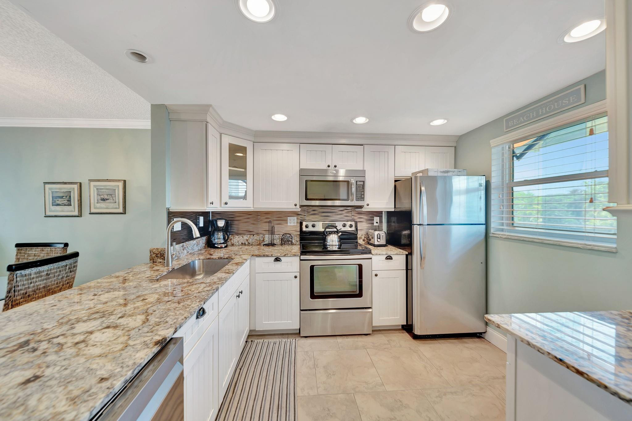 1541 S Ocean Boulevard 310, Lauderdale-By-The-Sea Unit: 310