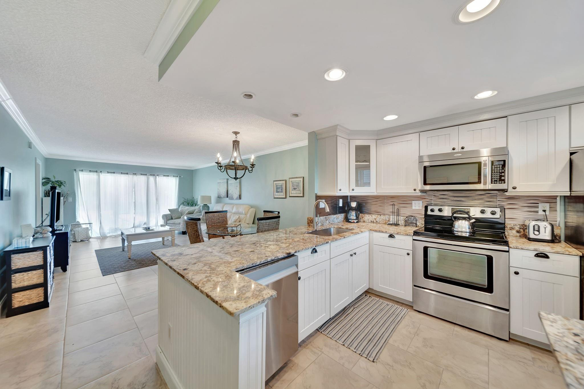 1541 S Ocean Boulevard 310, Lauderdale-By-The-Sea Unit: 310
