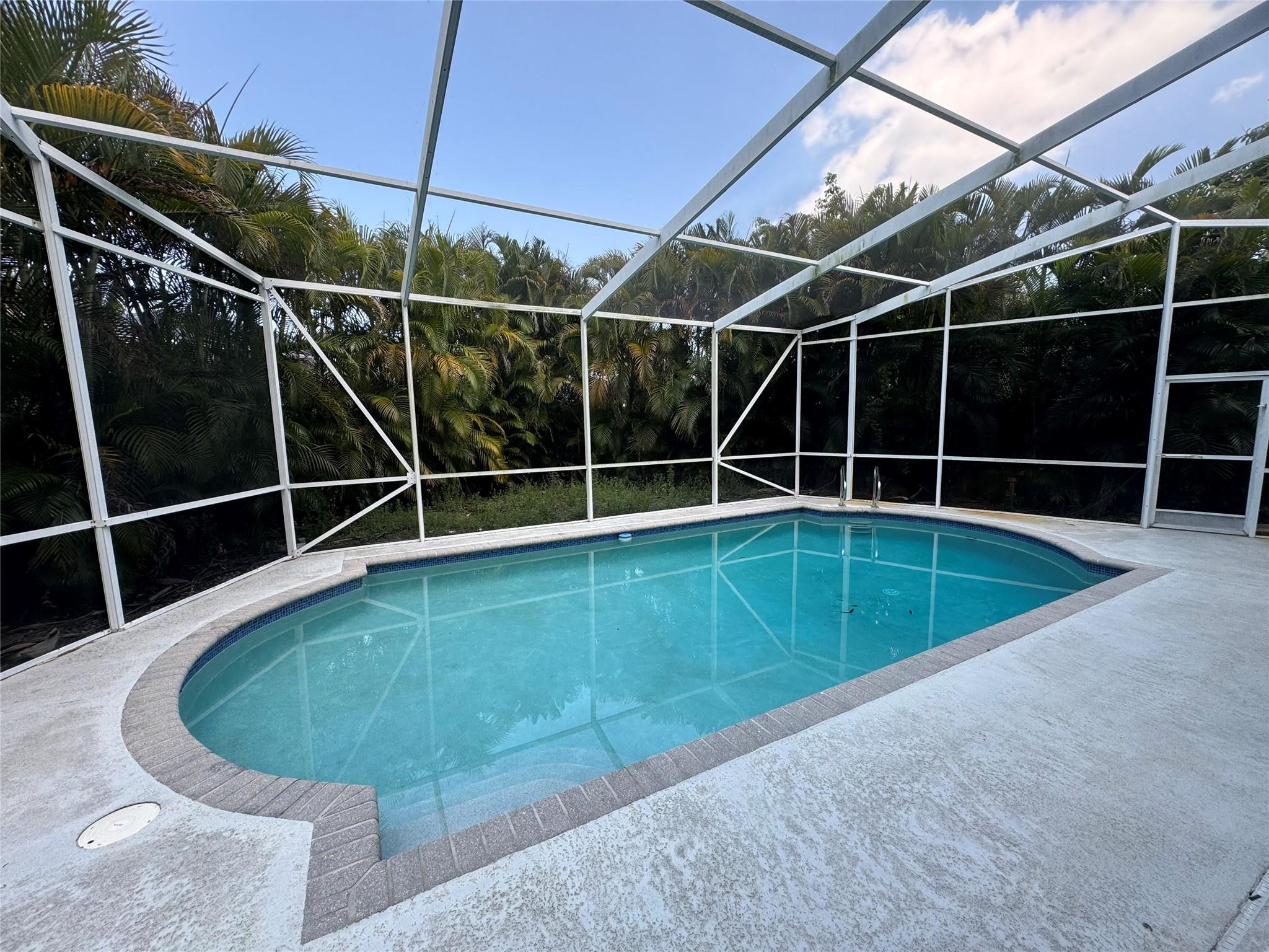 7657 Briar Cliff Circle