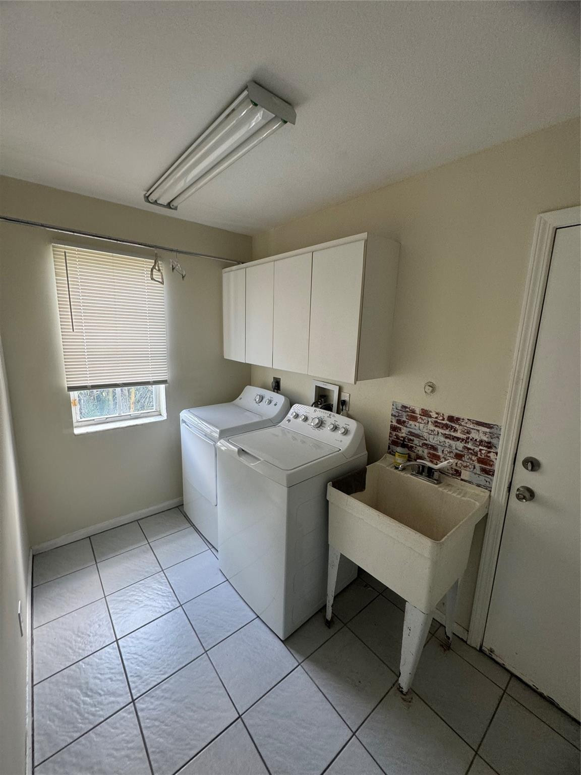 7657 Briar Cliff Circle