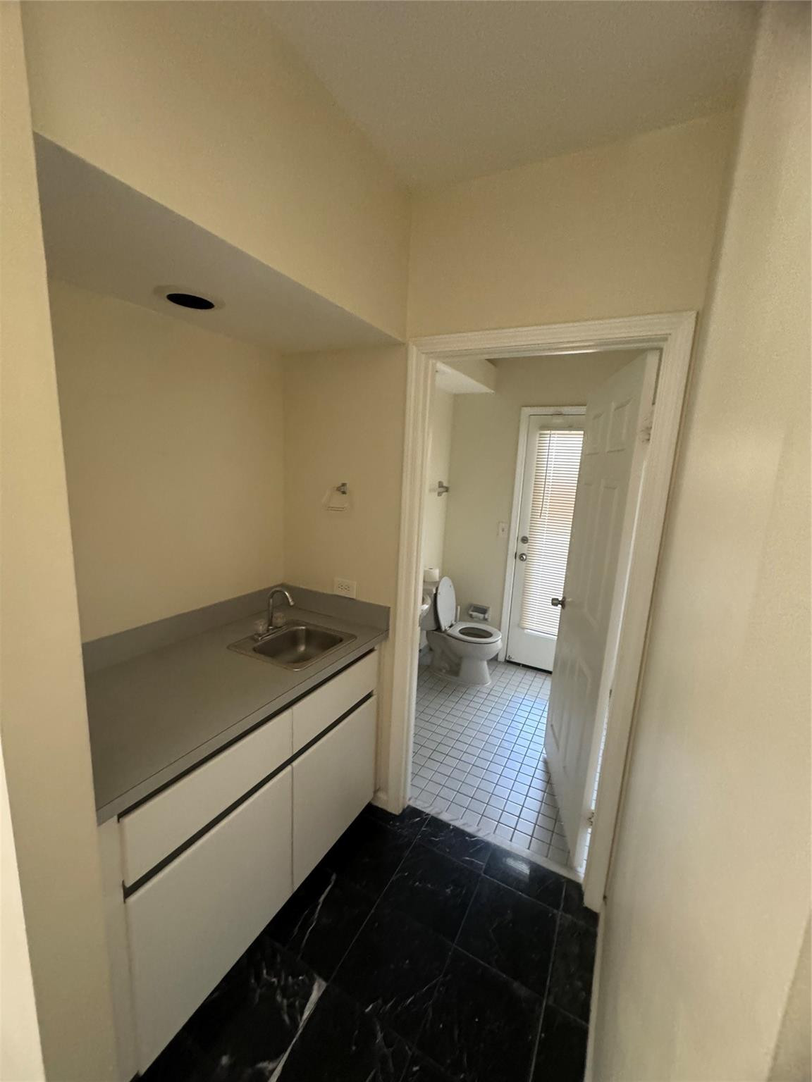 7657 Briar Cliff Circle