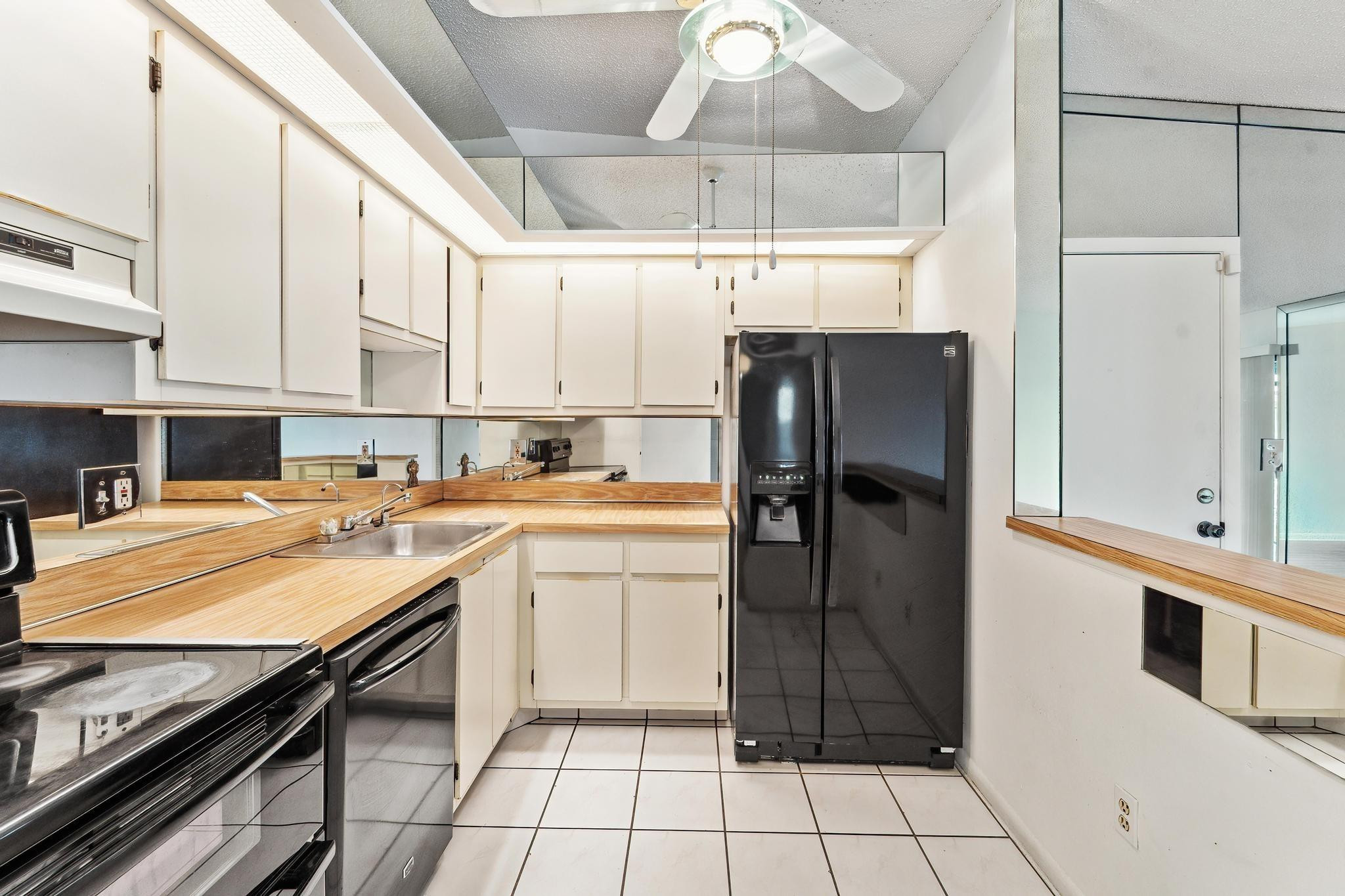 10411 E Clairmont Circle 211