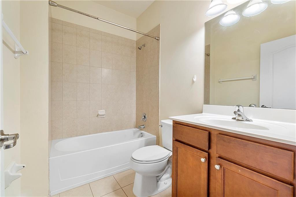 8431 Lakeview Trail