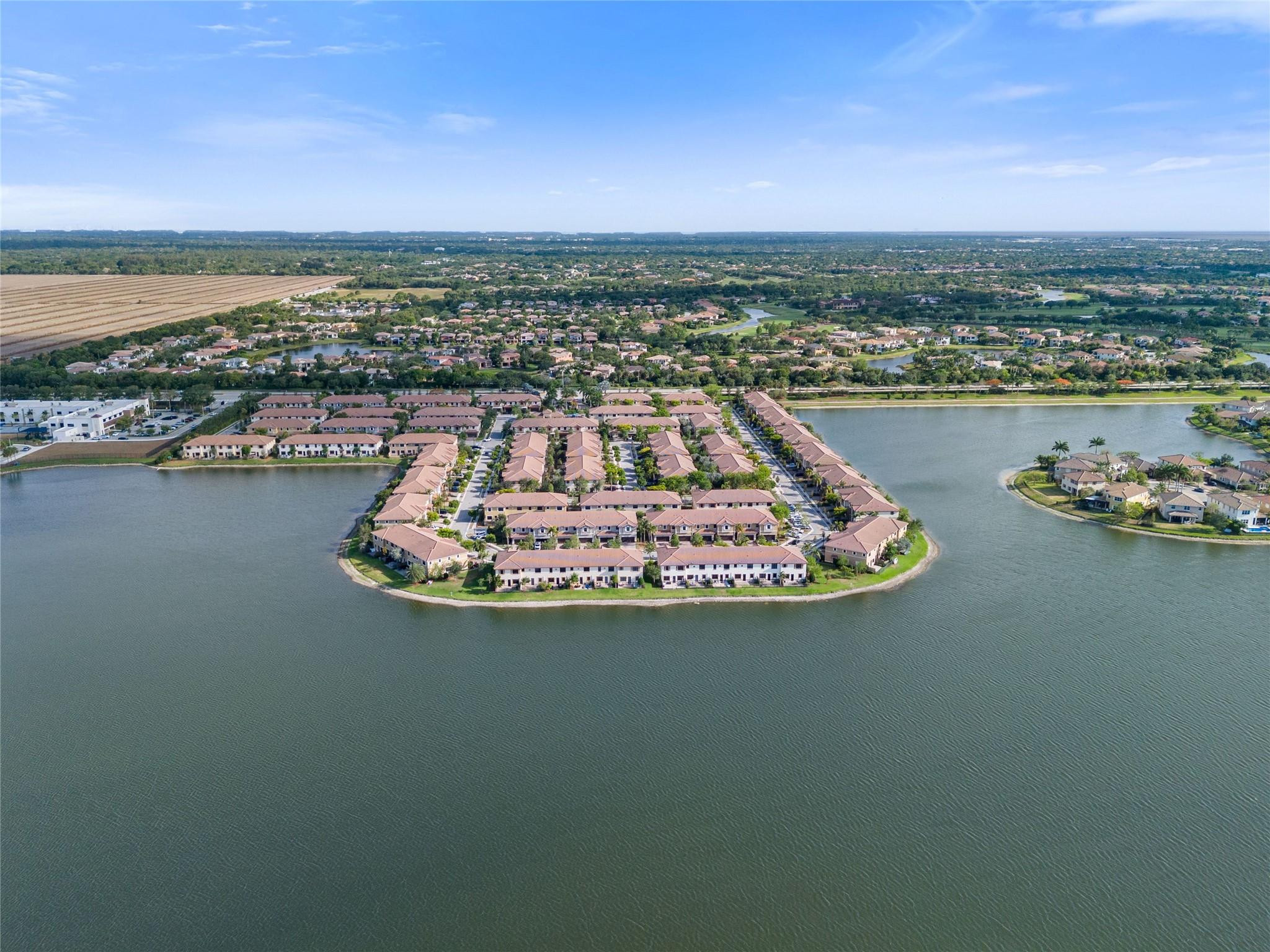 8431 Lakeview Trail
