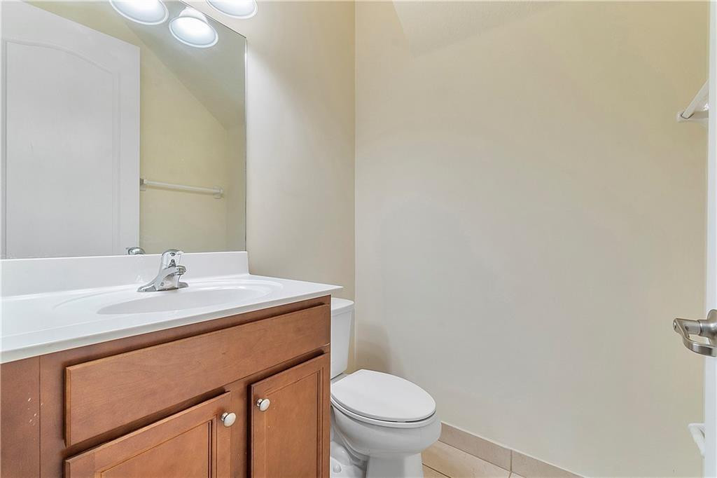 8431 Lakeview Trail