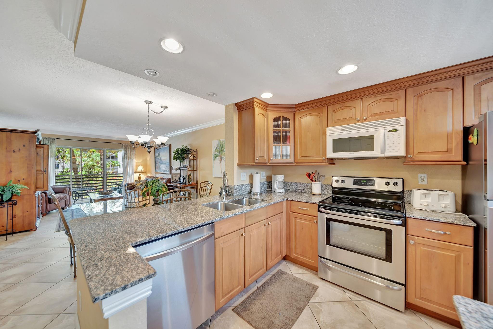 1541 S Ocean Boulevard 217, Lauderdale-By-The-Sea Unit: 217