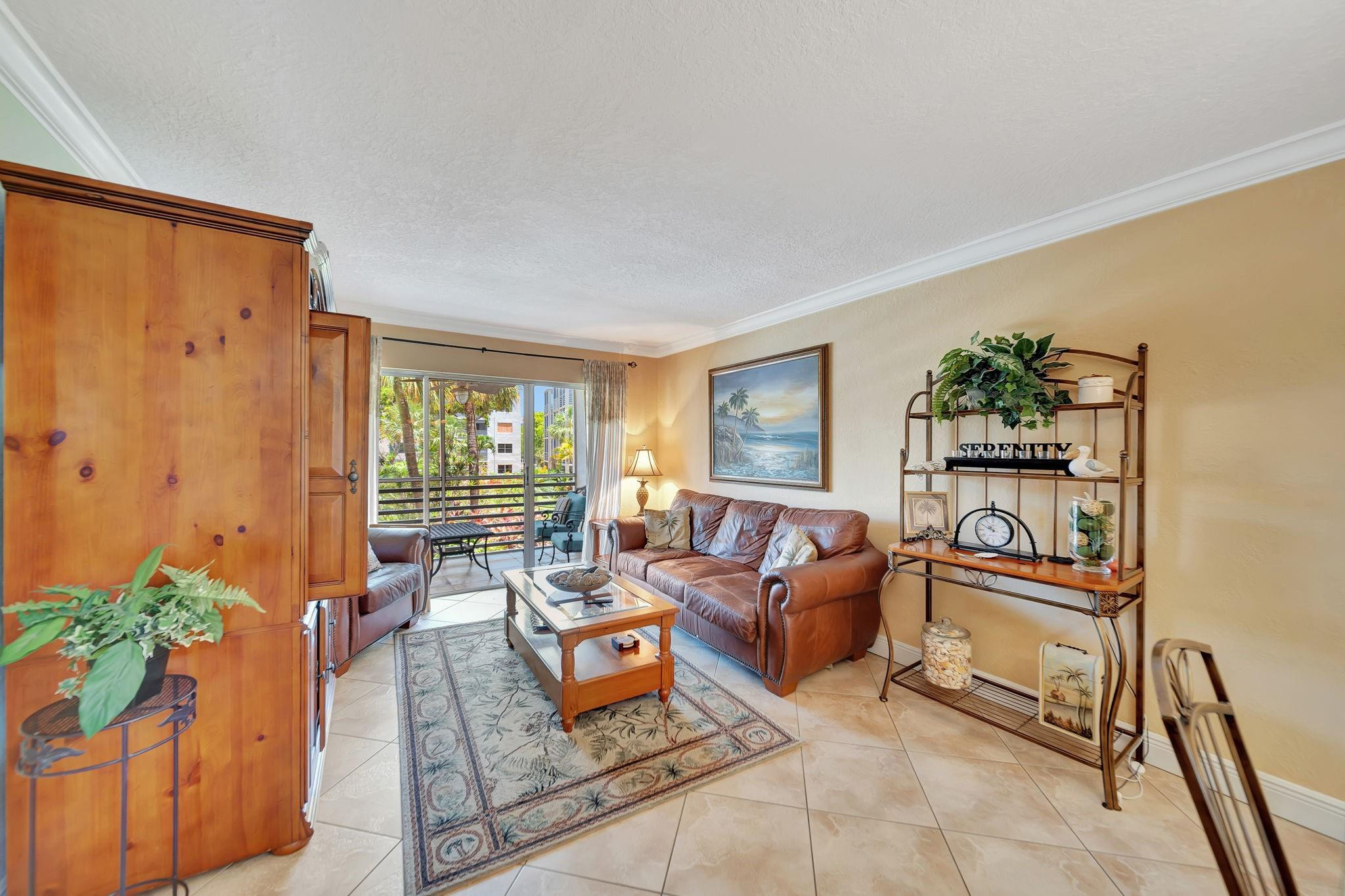 1541 S Ocean Boulevard 217, Lauderdale-By-The-Sea Unit: 217