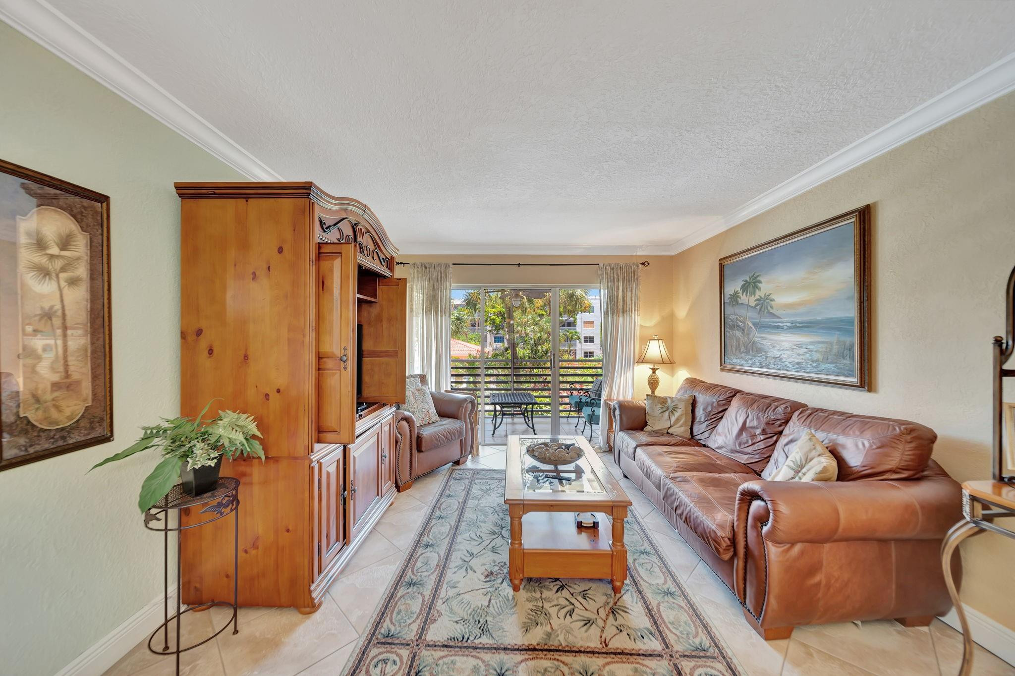 1541 S Ocean Boulevard 217, Lauderdale-By-The-Sea Unit: 217