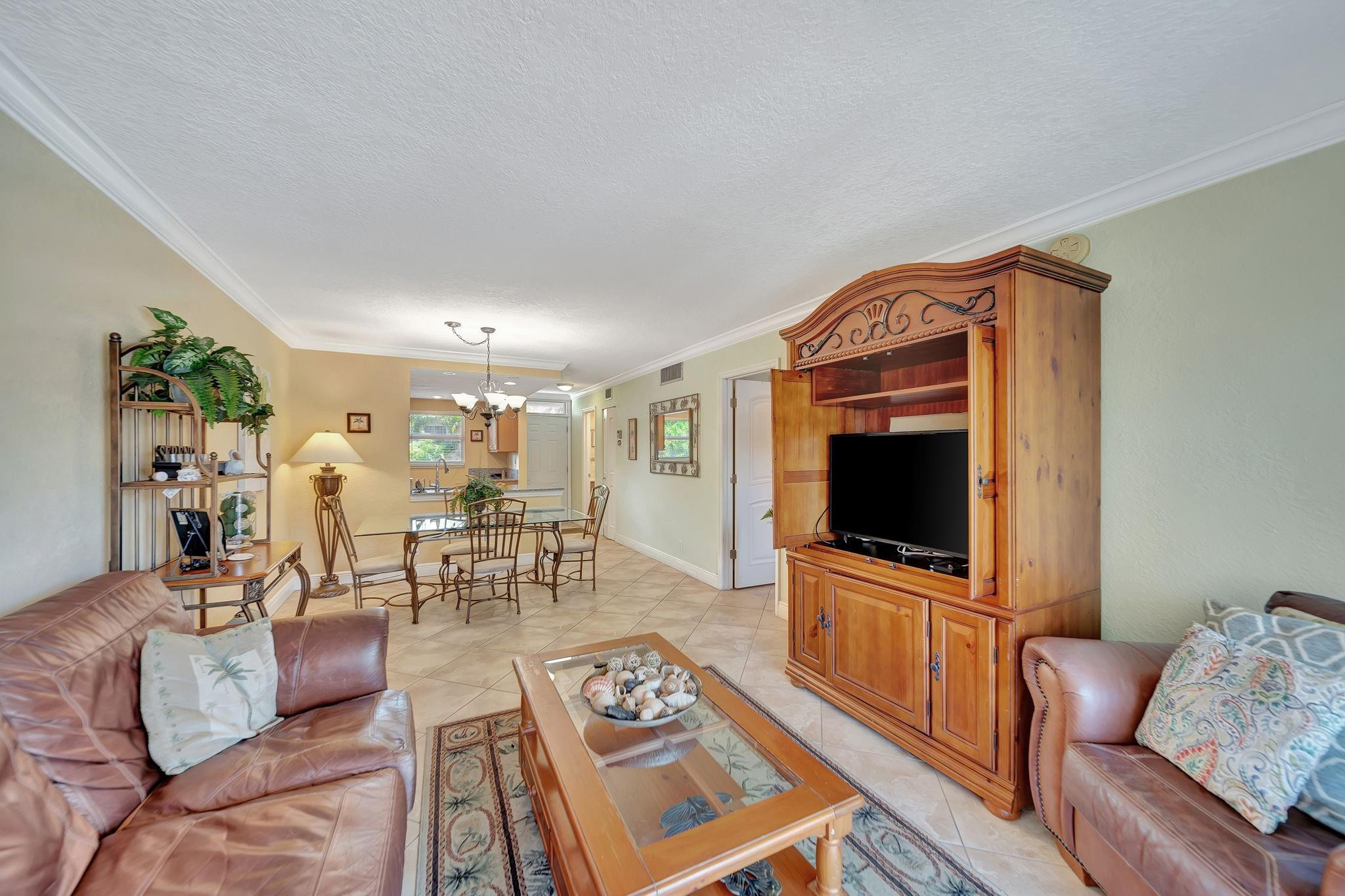 1541 S Ocean Boulevard 217, Lauderdale-By-The-Sea Unit: 217