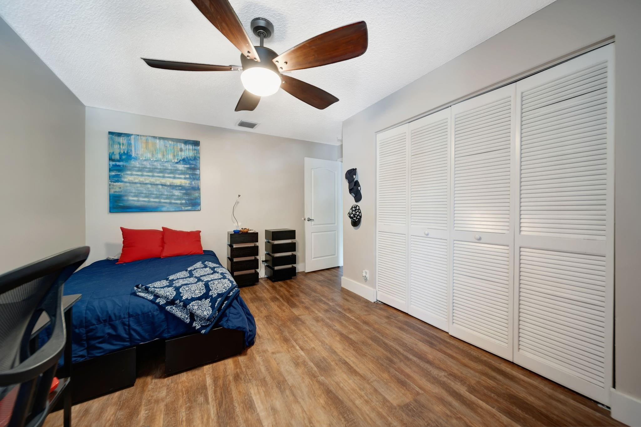 13204 NW 7th Place