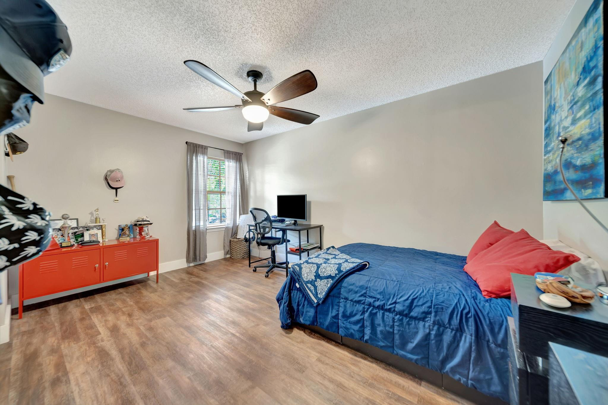 13204 NW 7th Place