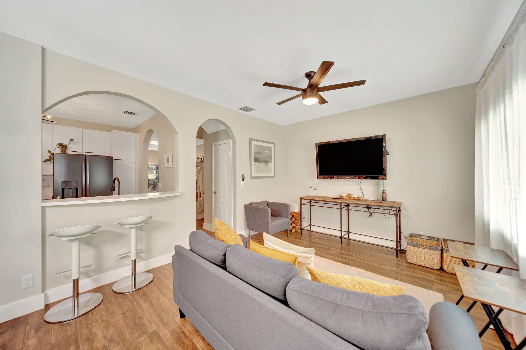 13204 NW 7th Place
