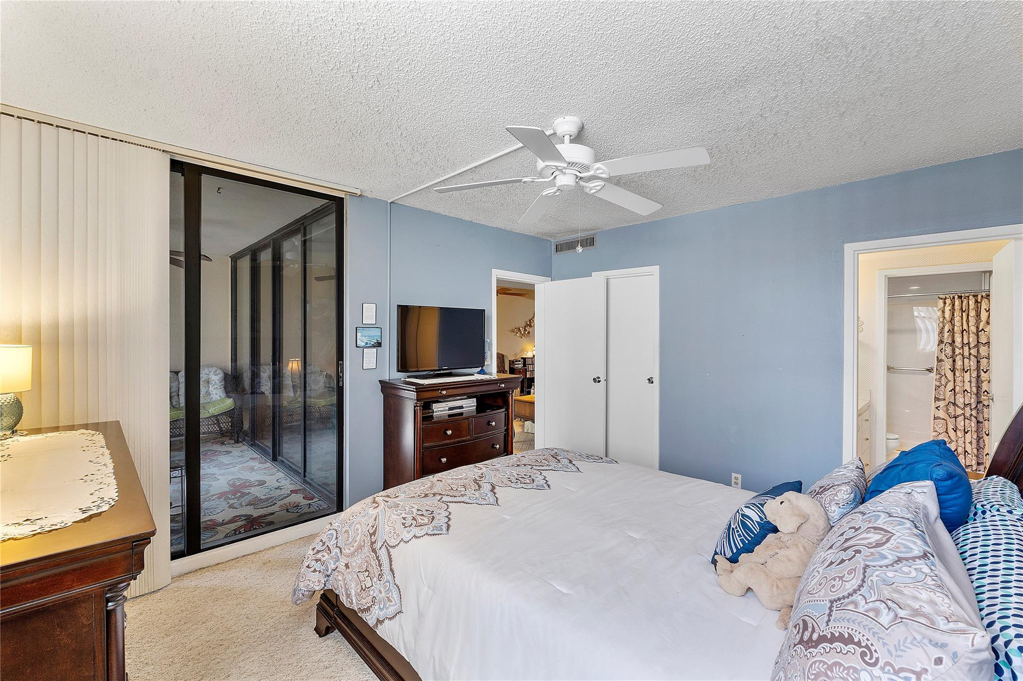8437 Forest Hills Drive 301-G