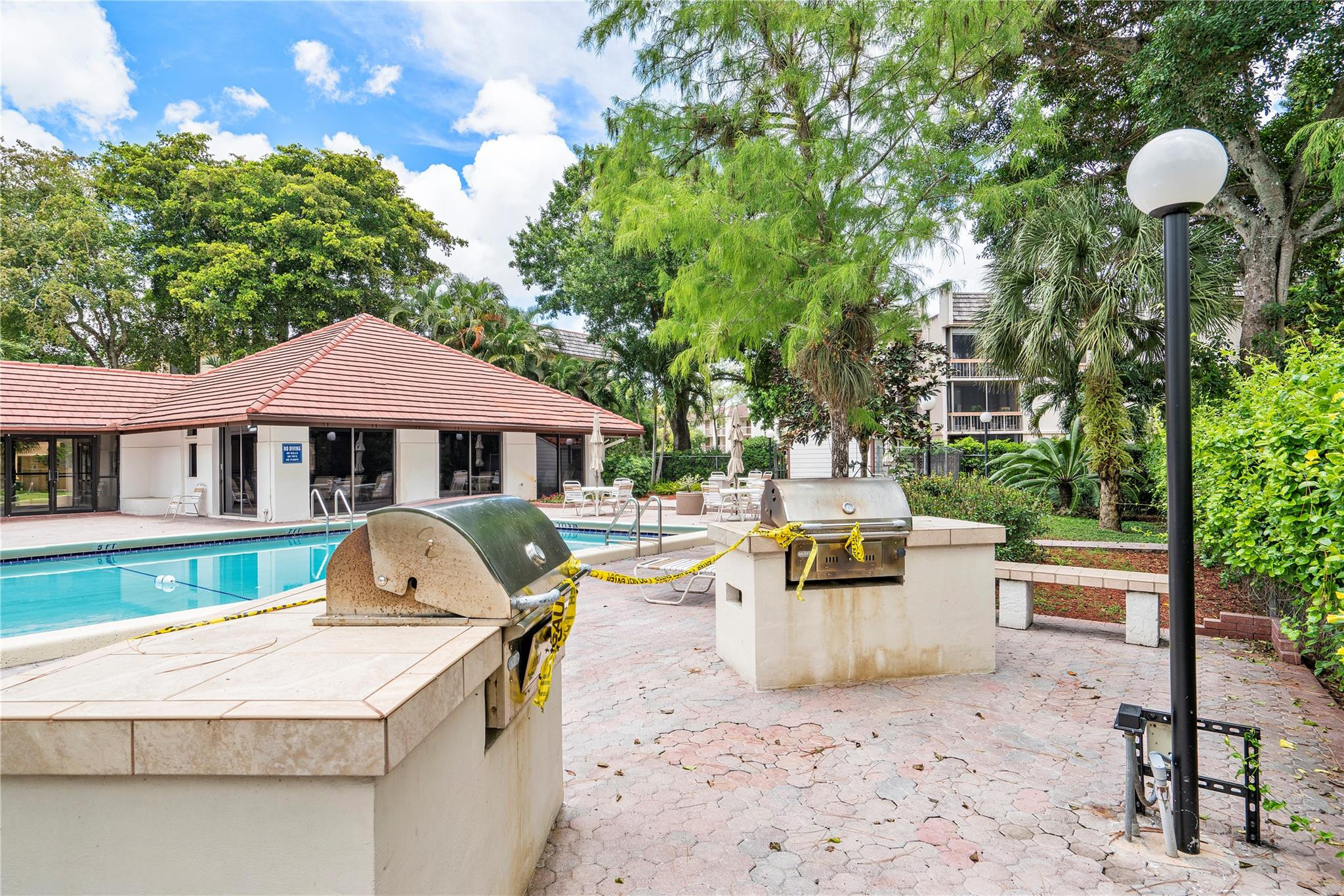 8437 Forest Hills Drive 301-G