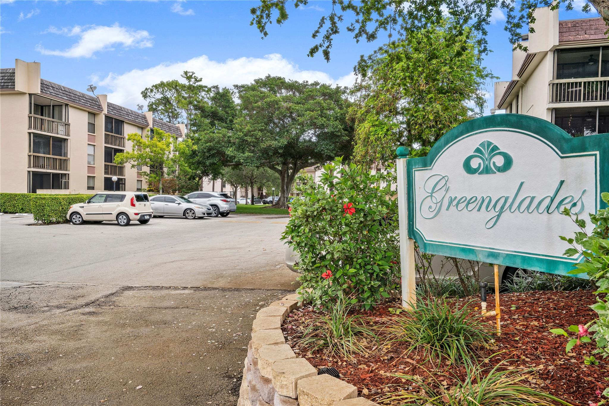 8437 Forest Hills Drive 301-G
