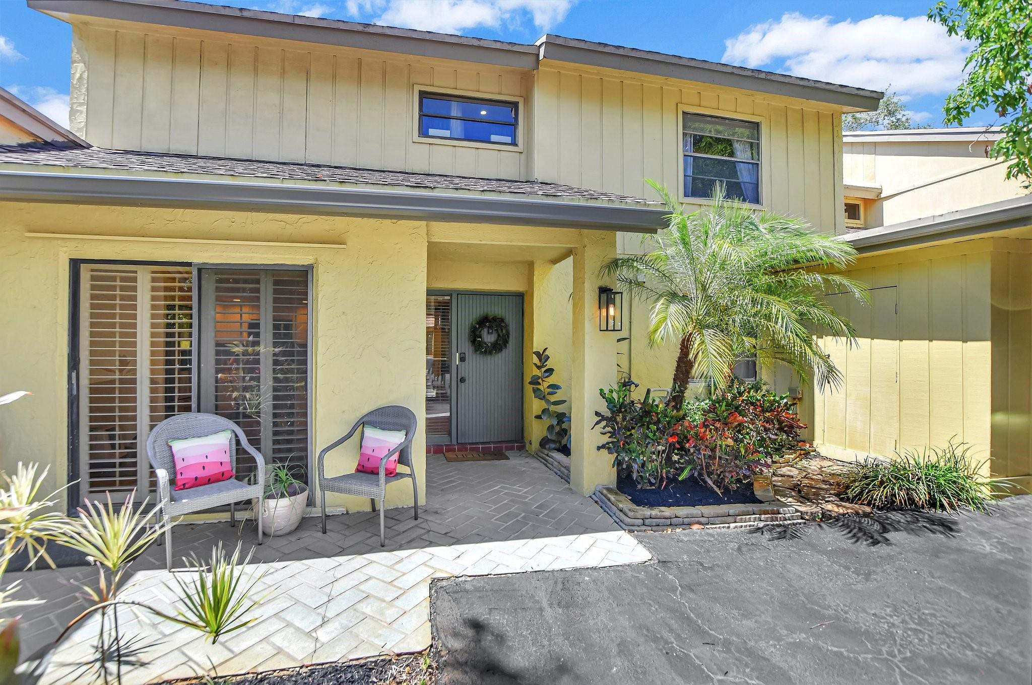 2170 Woodlands Way 2170