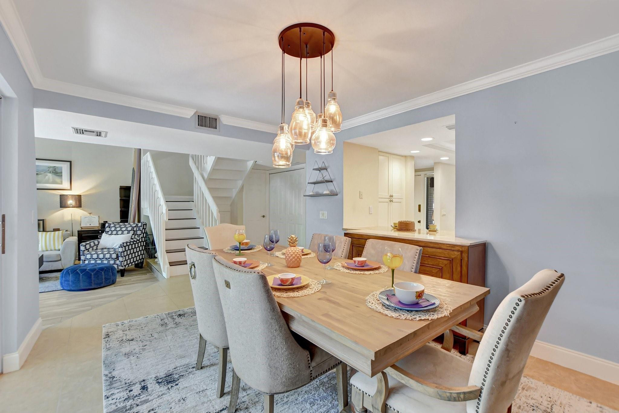 2170 Woodlands Way 2170