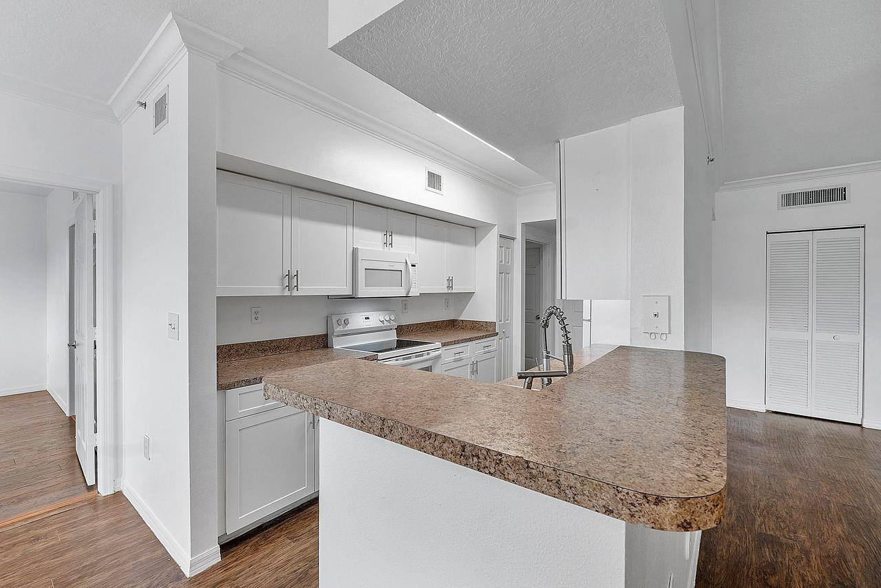 11730 SW 2 Street 12101