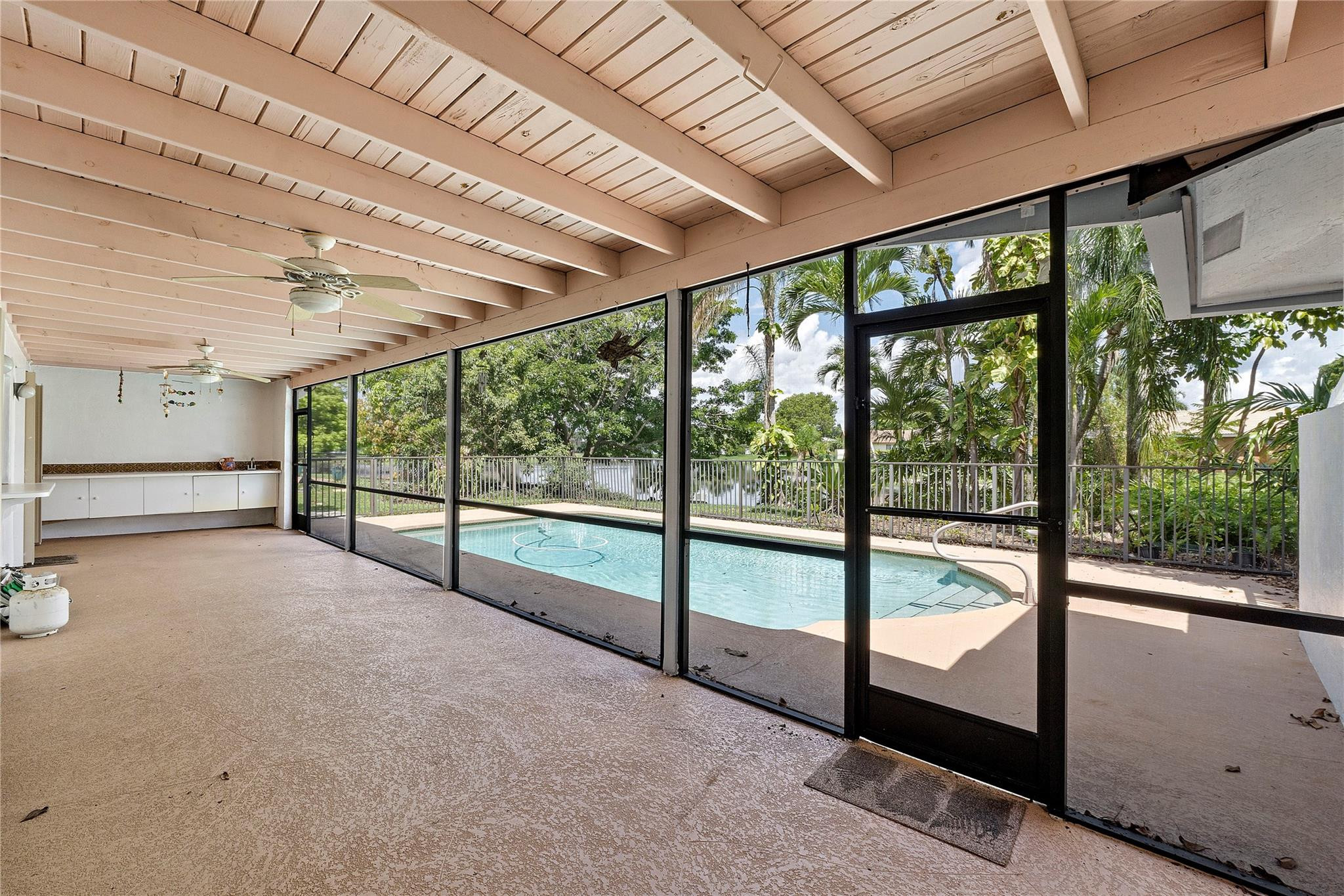 10899 NW 17th Place