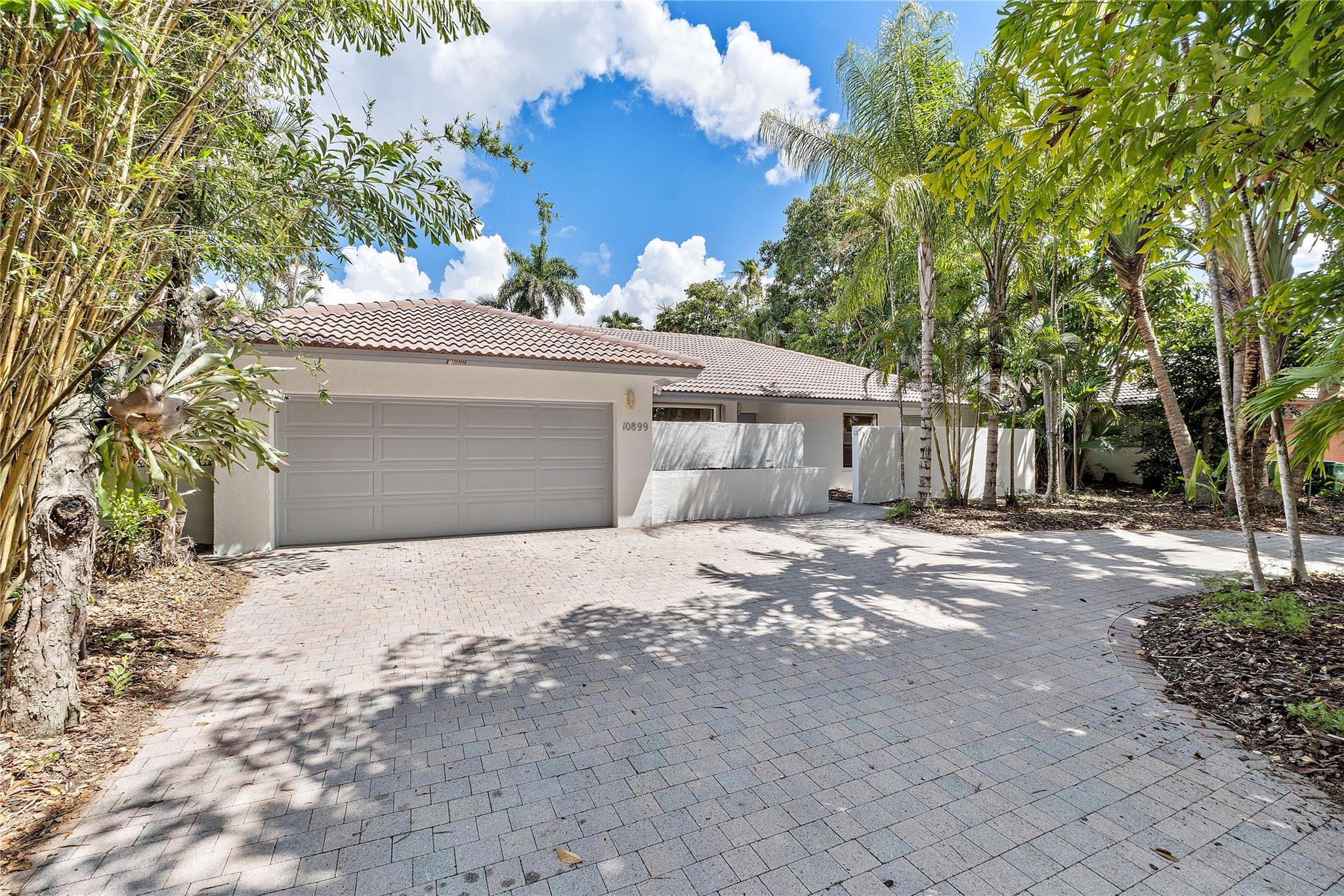 10899 NW 17th Place