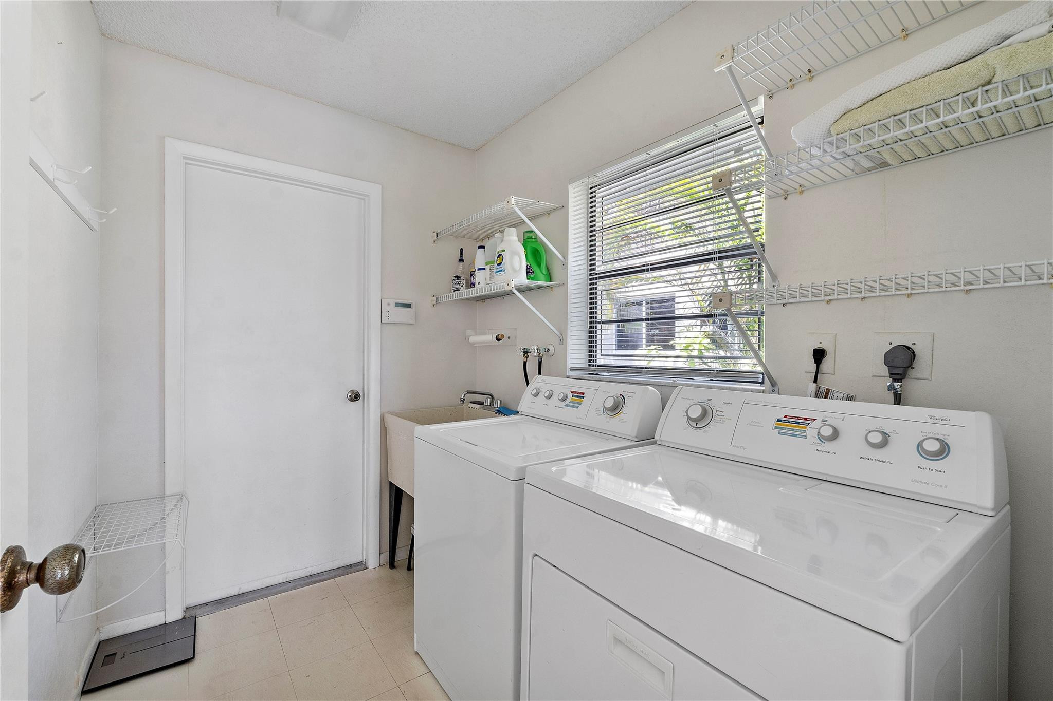 10899 NW 17th Place