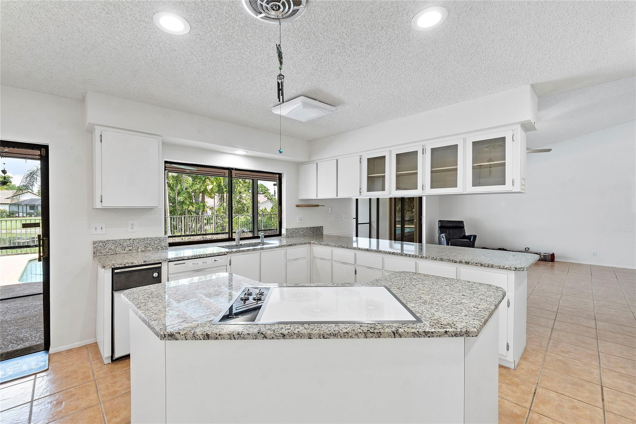 10899 NW 17th Place