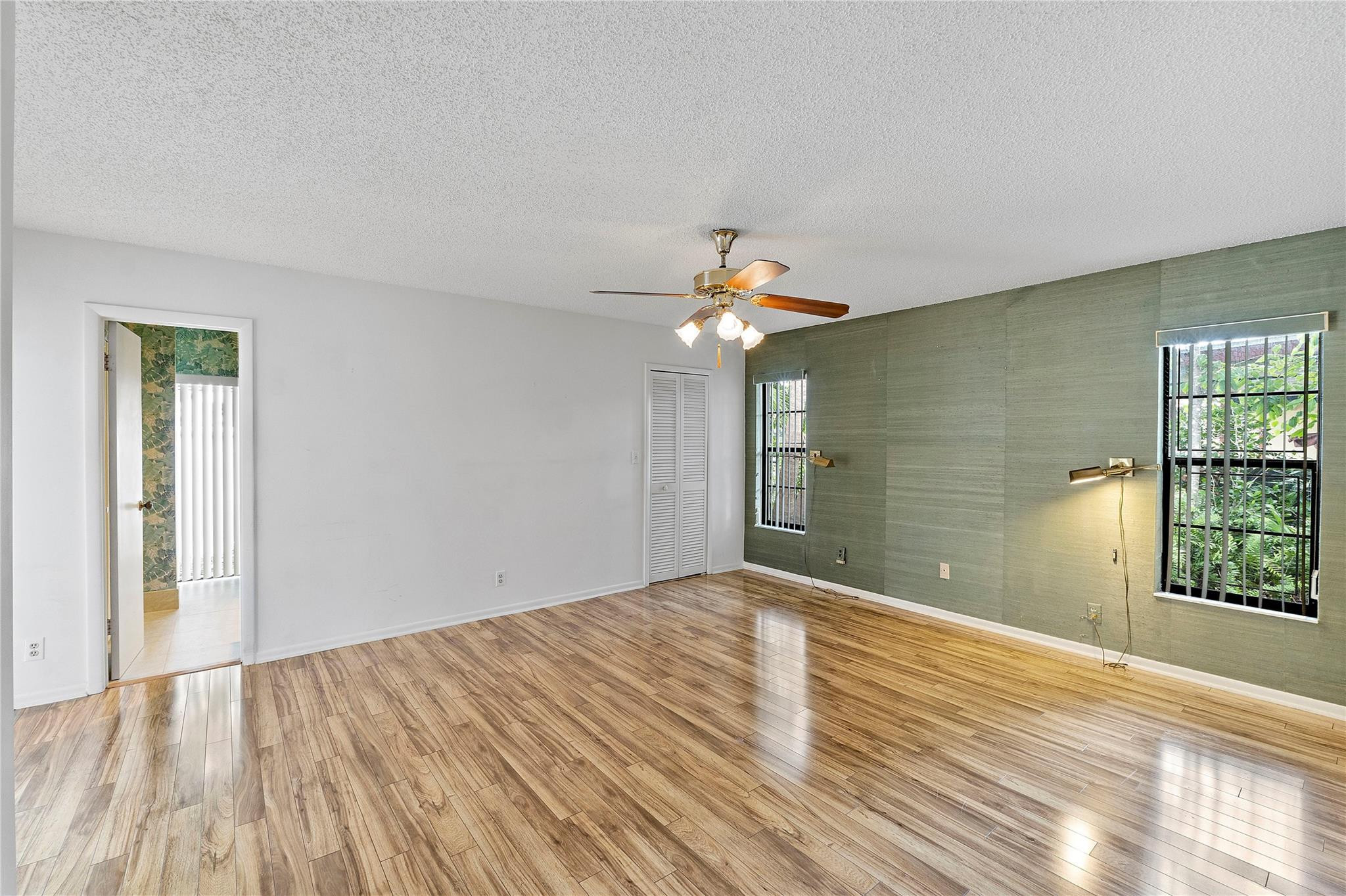 10899 NW 17th Place