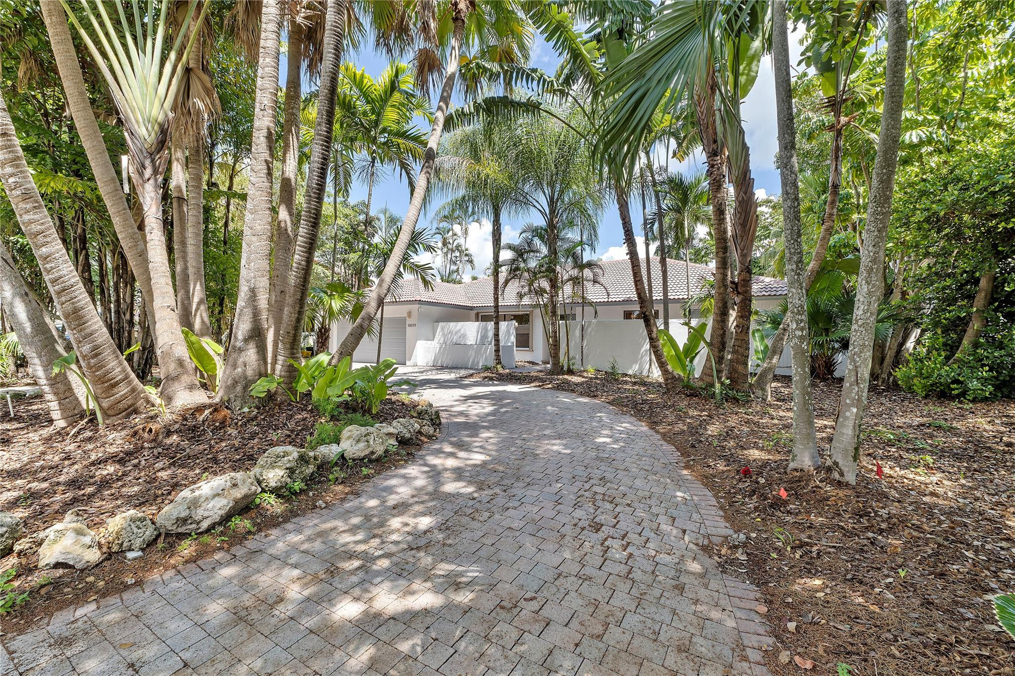 10899 NW 17th Place