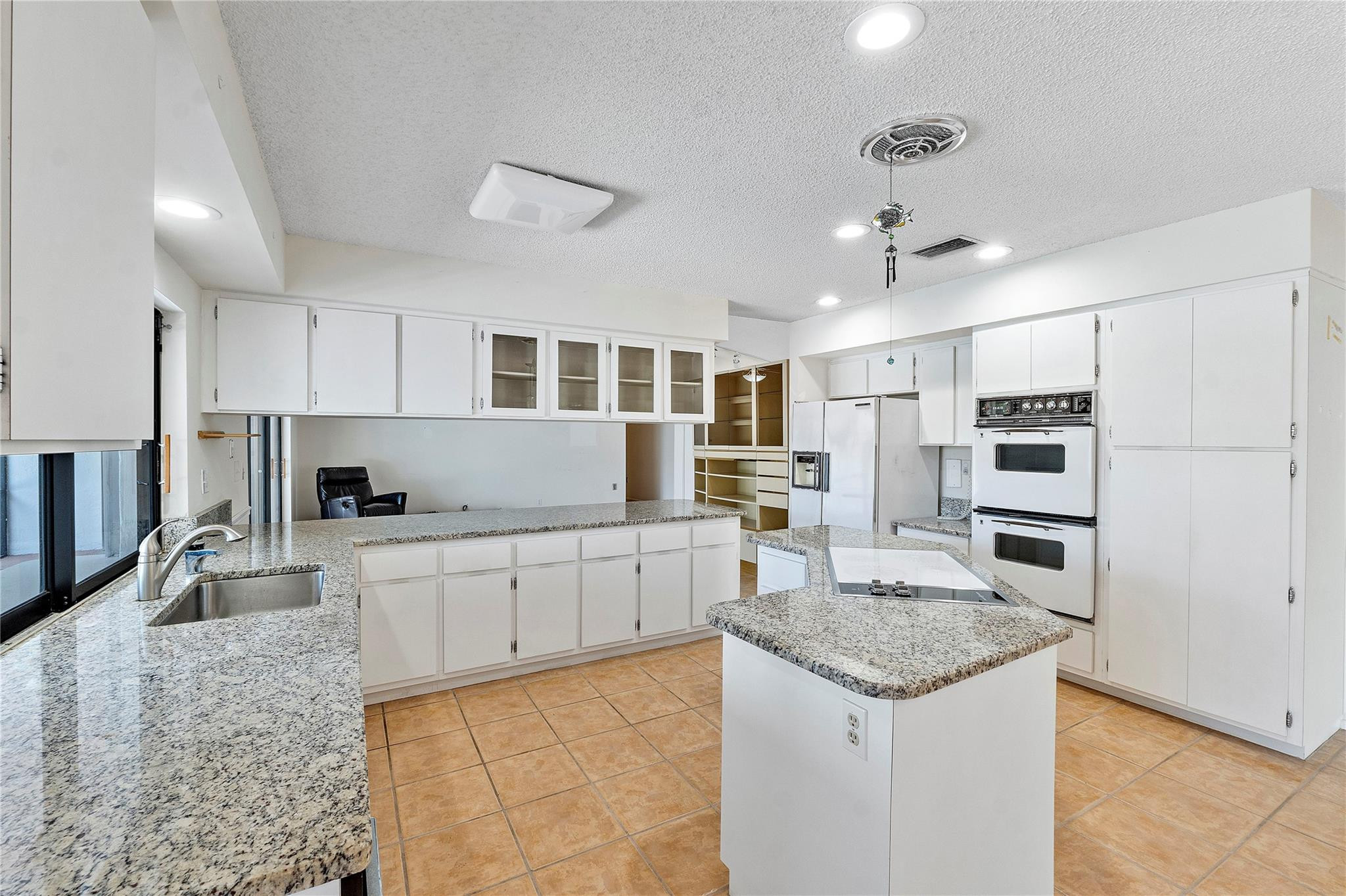 10899 NW 17th Place