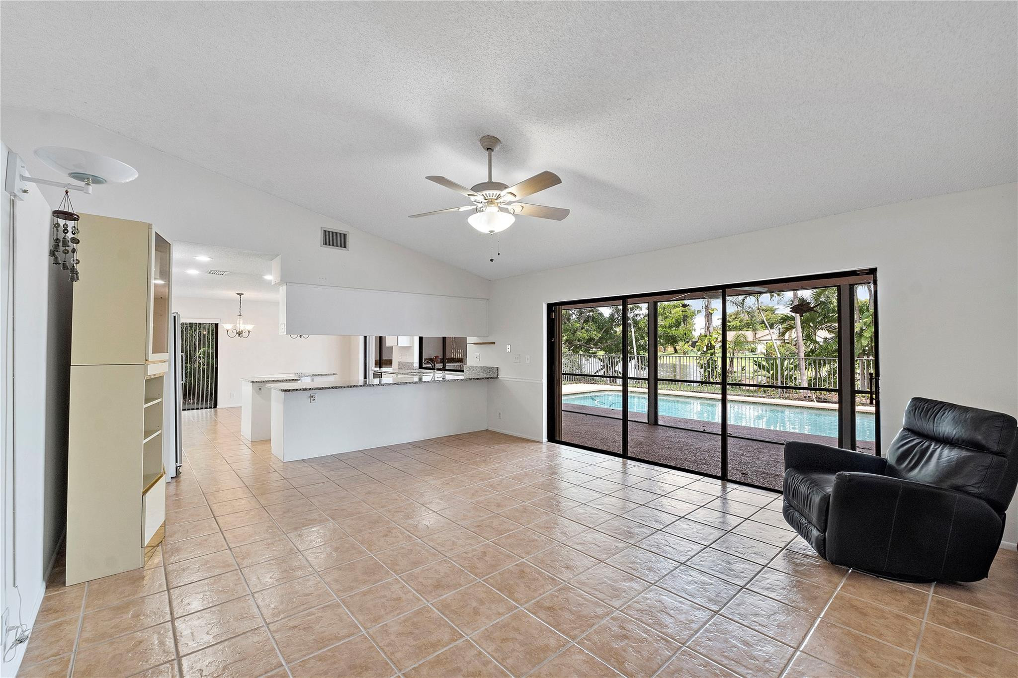 10899 NW 17th Place