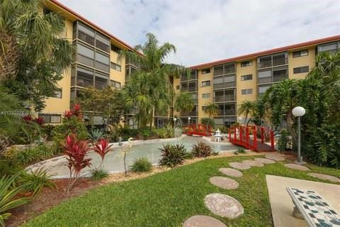 2601 NE 14th Street Causeway 140