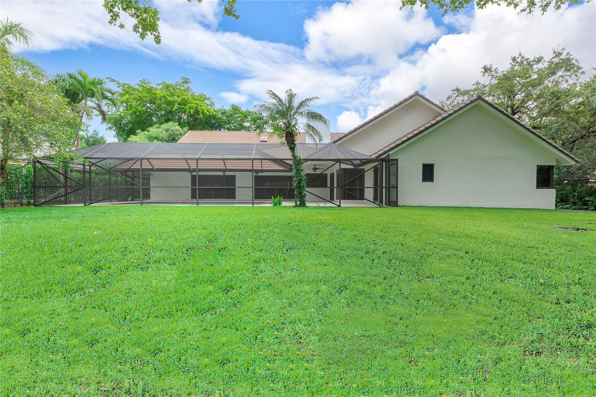 10204 Vestal Court