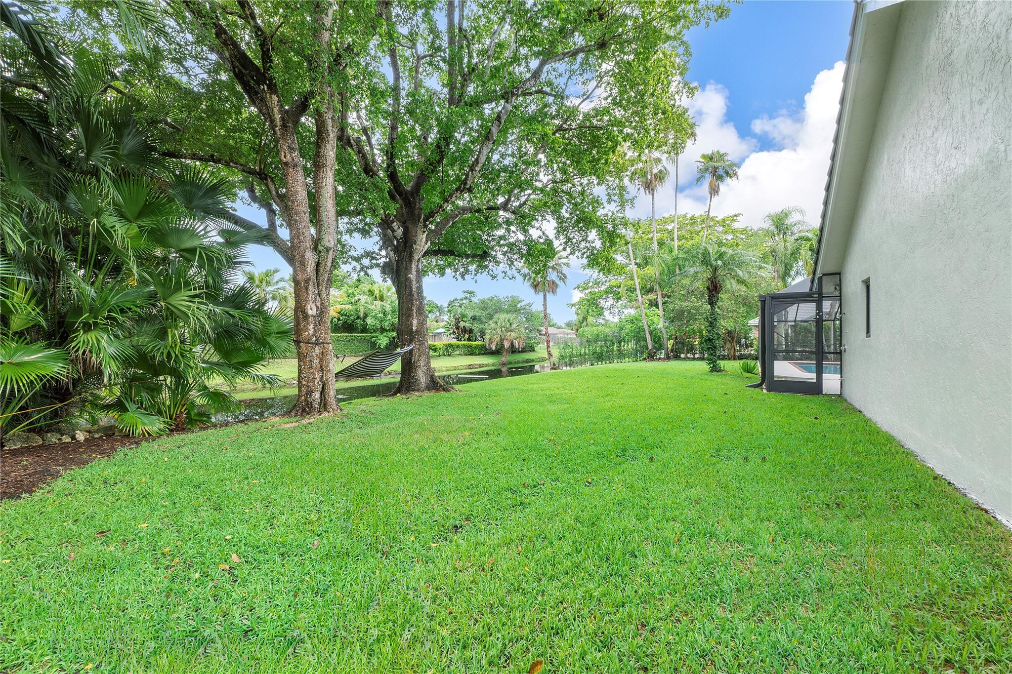 10204 Vestal Court
