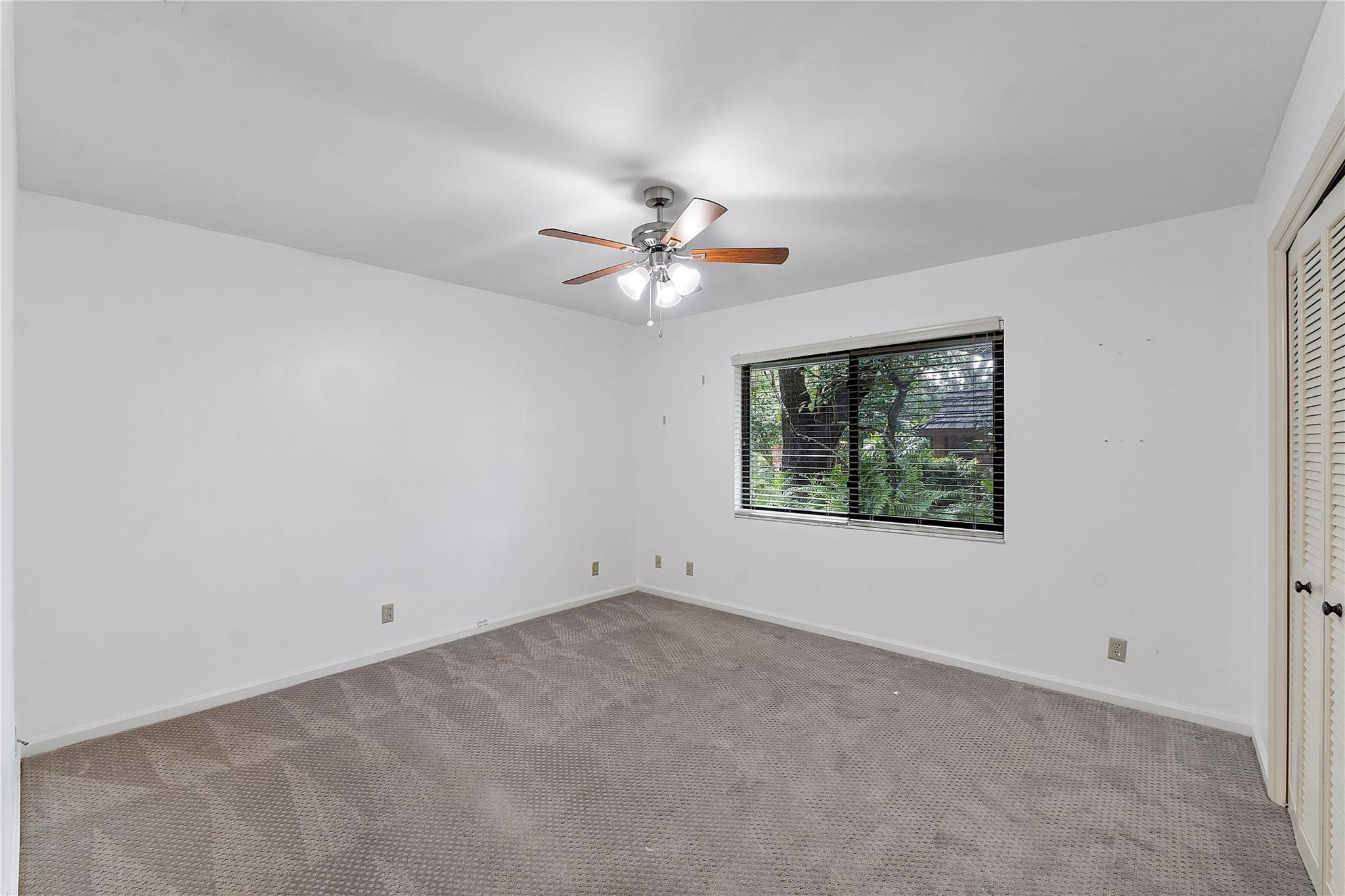 10204 Vestal Court