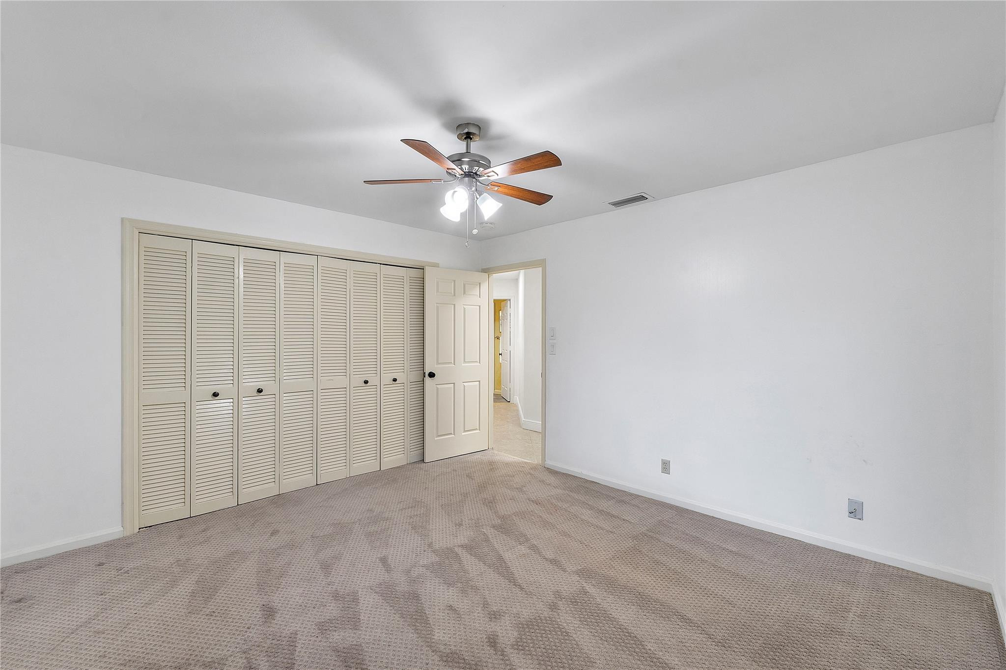 10204 Vestal Court