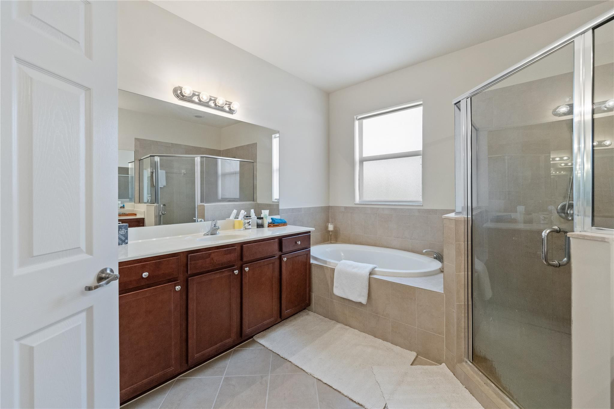 3425 W 86th Terrace