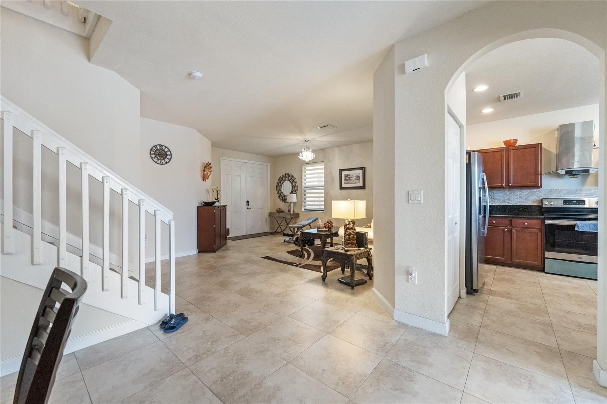3425 W 86th Terrace