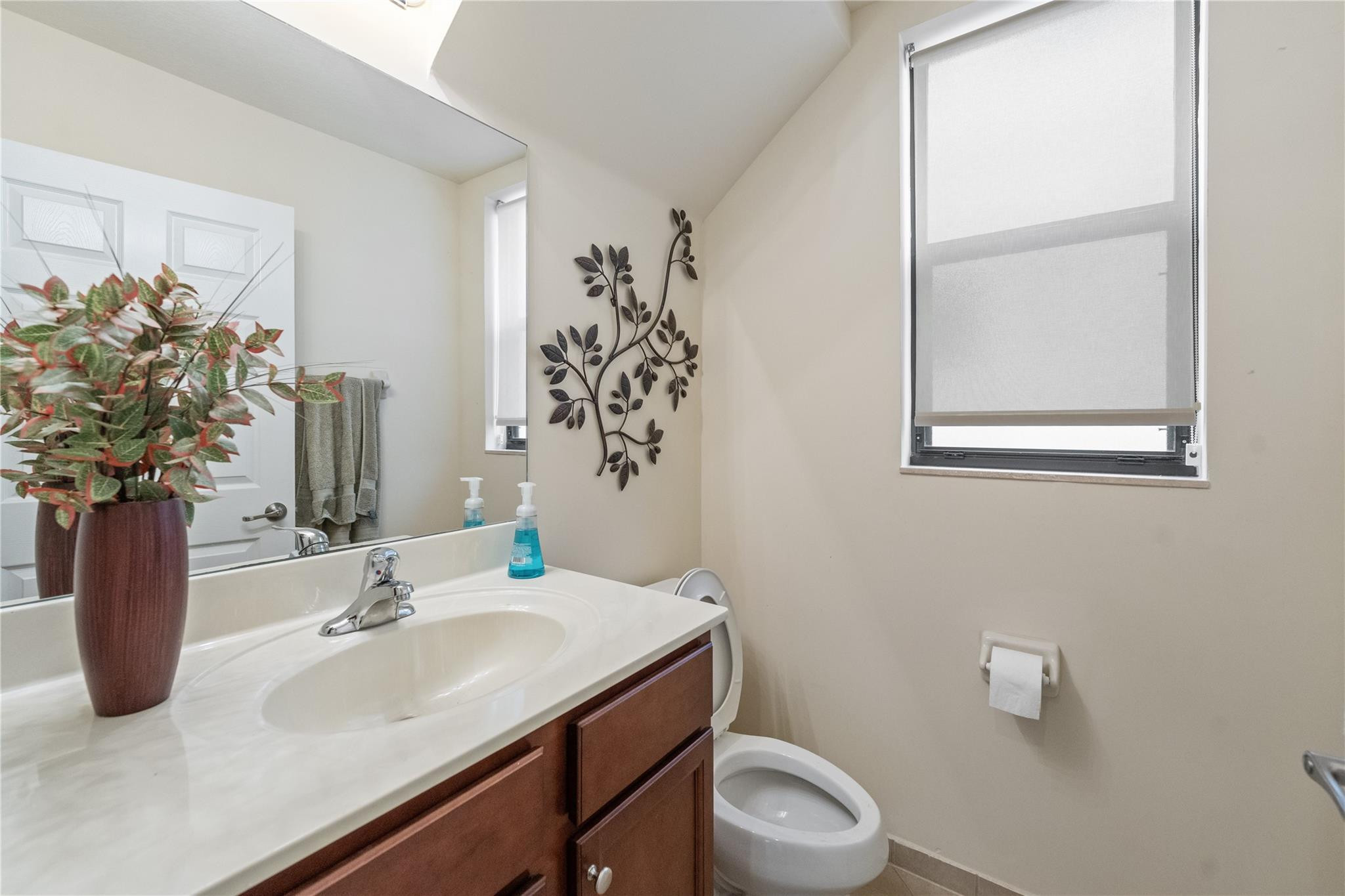 3425 W 86th Terrace