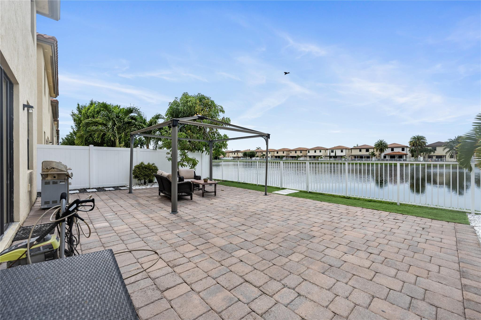3425 W 86th Terrace