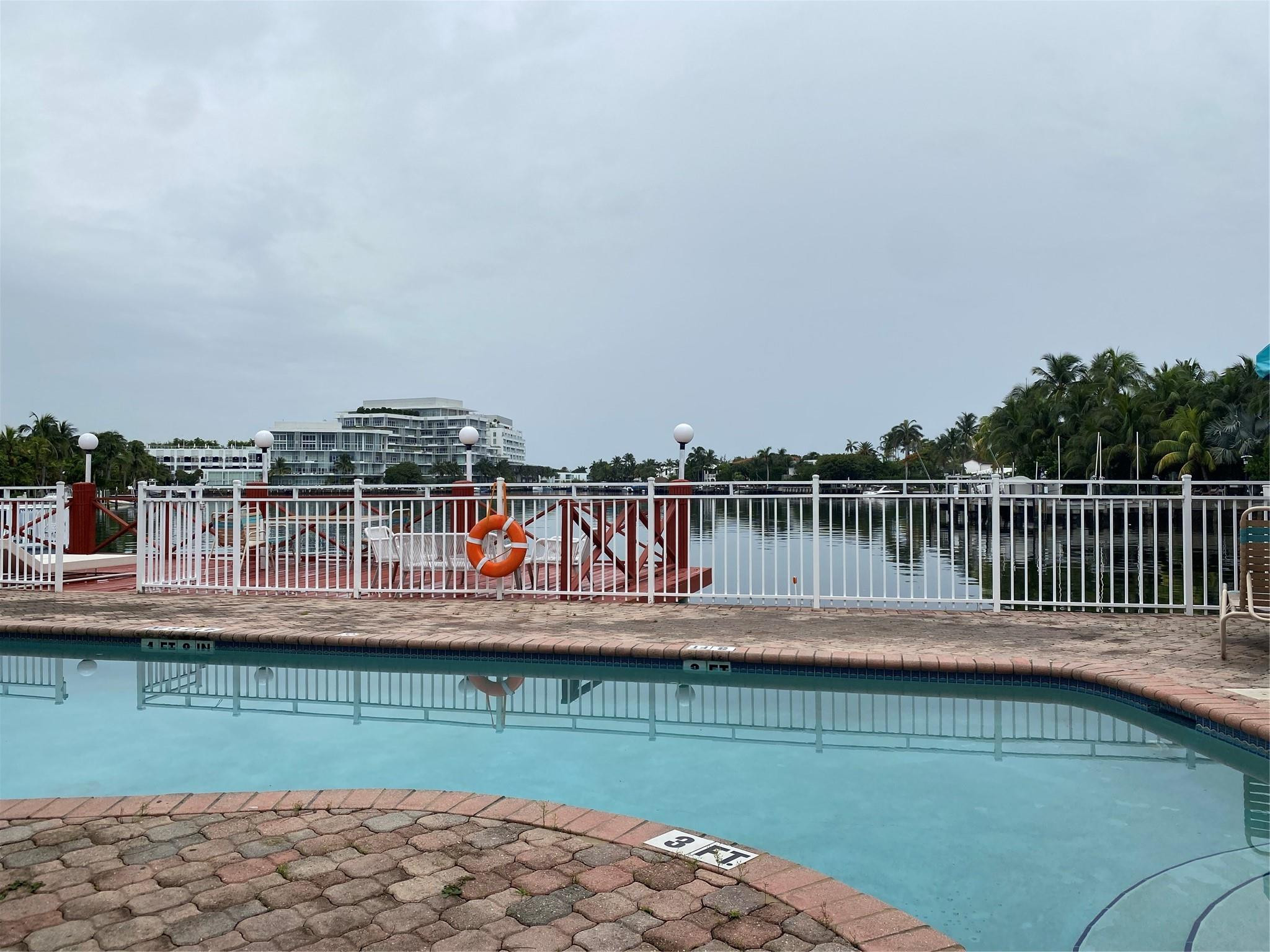 4730 Pine Tree Drive 18