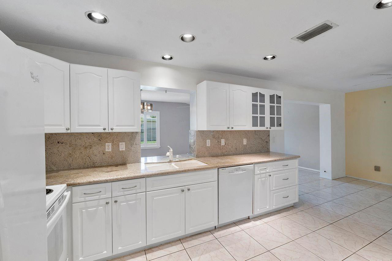 10108 NW 83rd Street